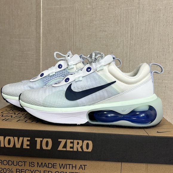 WOMEN’S NIKE AIR MAX 2021 SIZE 6.5 BRAND NEW IN BOX!! NEVER BEEN WORN! ❤️ - Picture 2 of 13